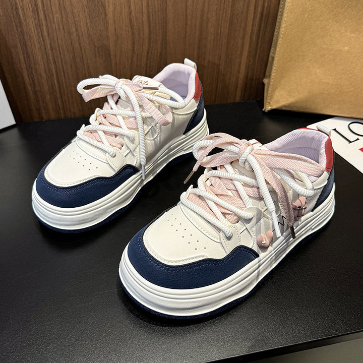 Dame Sportive Sneakers med forstærket sålprofil og trendy design Stilla