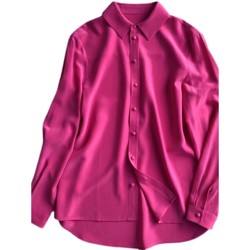 Damer elegant silke blouse med moderne snit og fine knapdetaljer Stilla