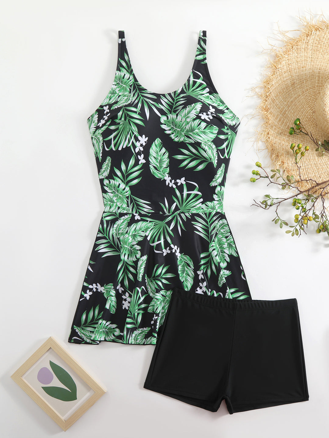 Dame svømmedragt med blomsterdesign og moderne shorts-design Skovae