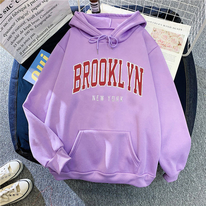 Kvinders hoodie med stilfuld Brooklyn print Skovae