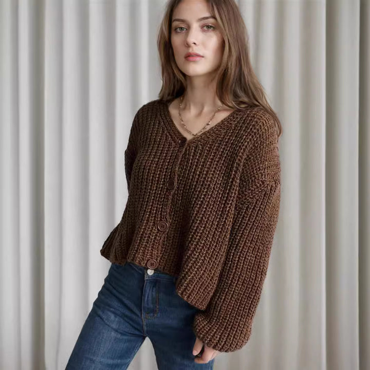 Kvinders cropped cardigan med chunky strikstruktur og store knapper Stilla