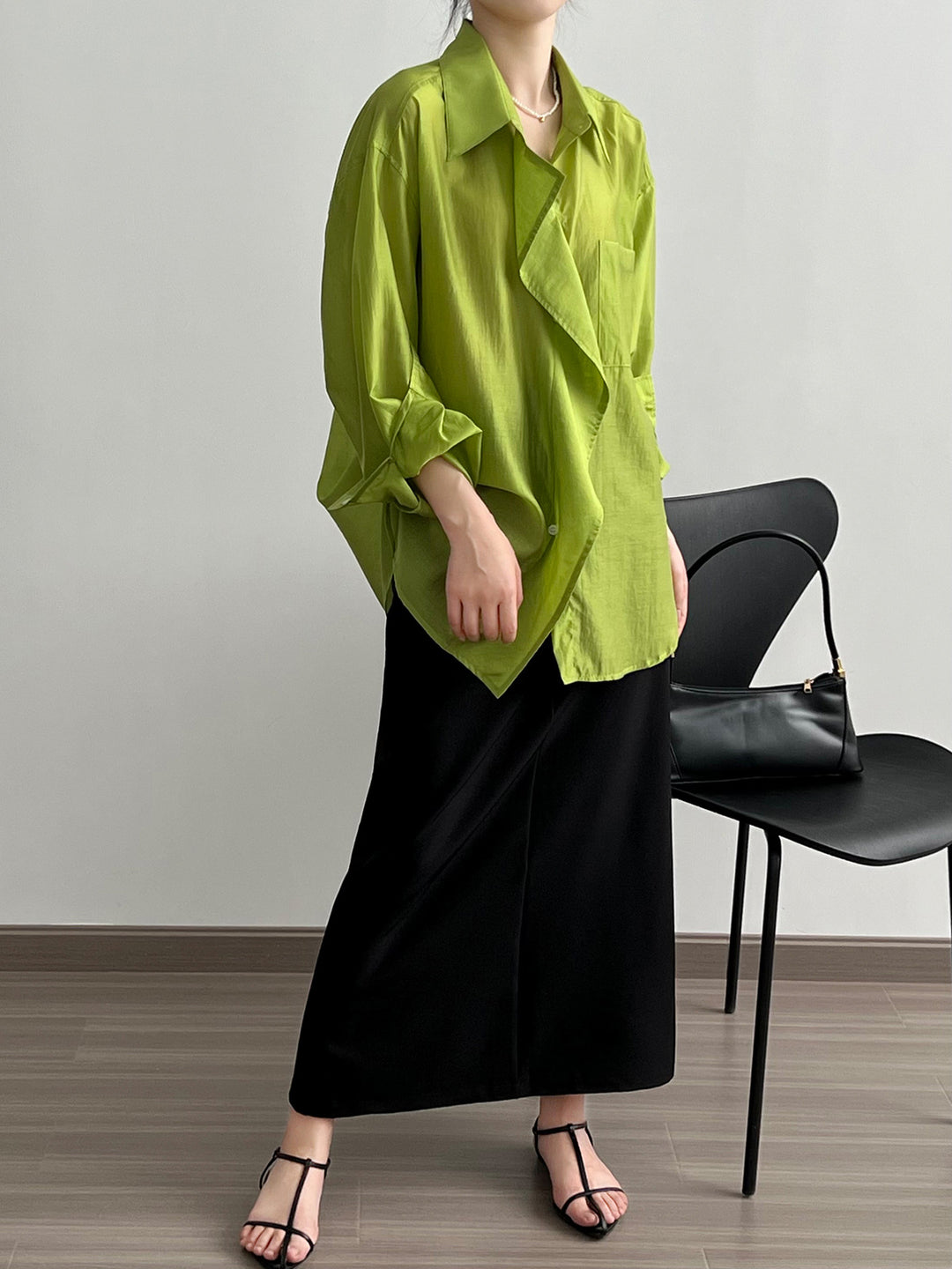 Dame afslappet bluse med oversized snit og fin struktur Stilla