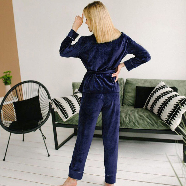 Dame Fleece-nattøj sæt med komfortabel morgenkåbe og elegante detaljer Stilla