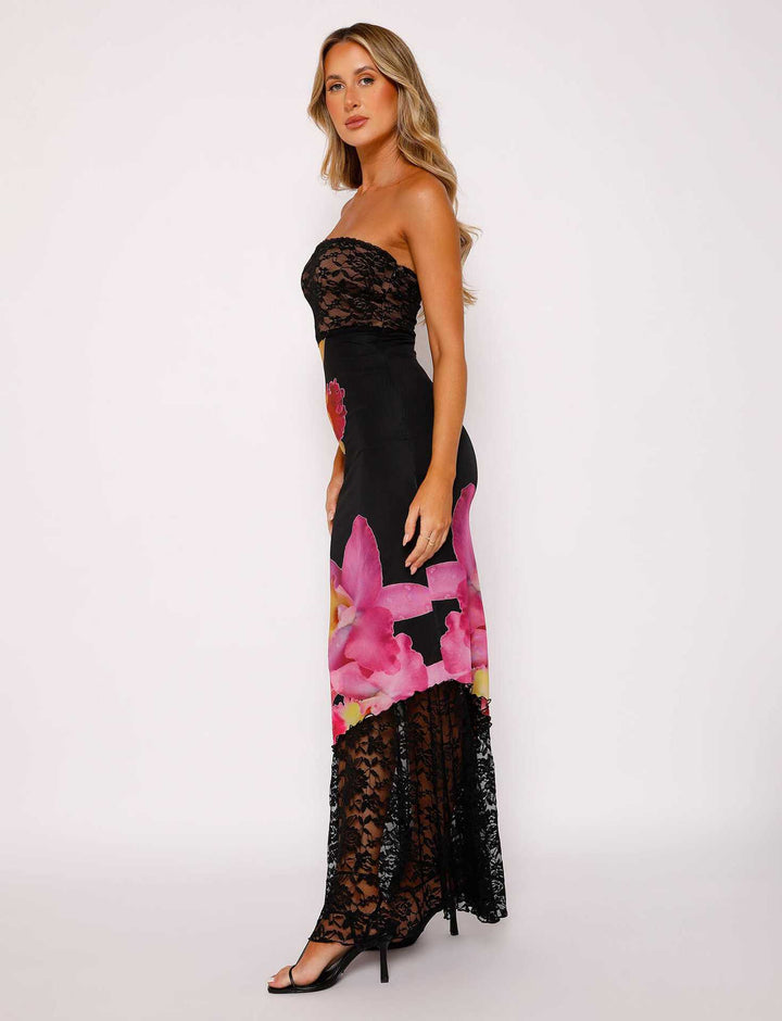 Dame Off-Shoulder Brudekjole med blomsteraccenter og transparent underlag Skovae