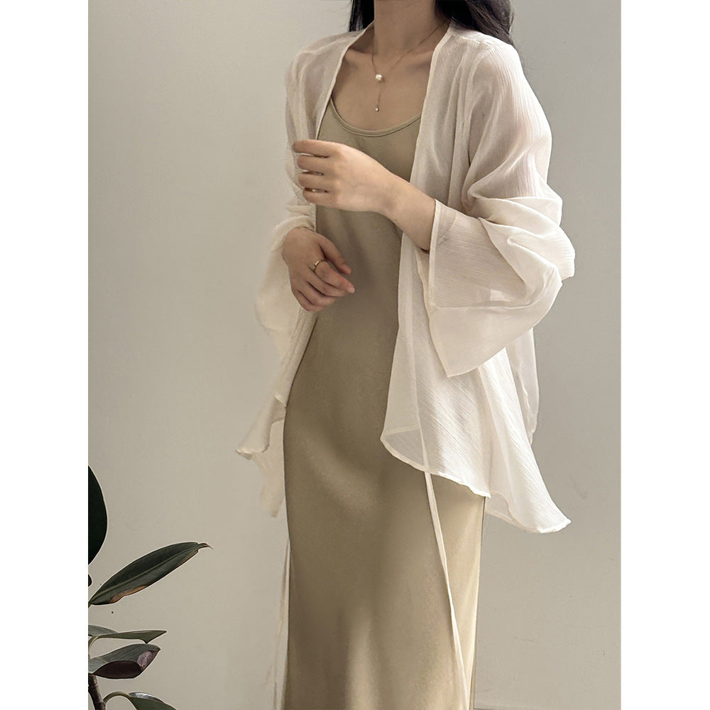 Dame let kimono-jakke med elegante bindebånd og luksuriøst stof Stilla