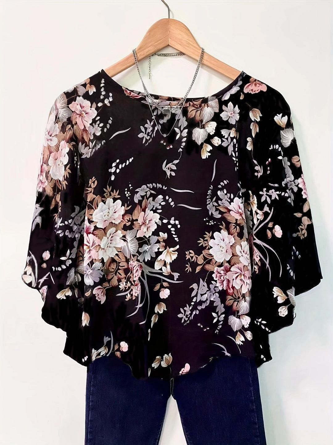 Dame Blusenshirt med vidt snit og blomsterdesign Stilla