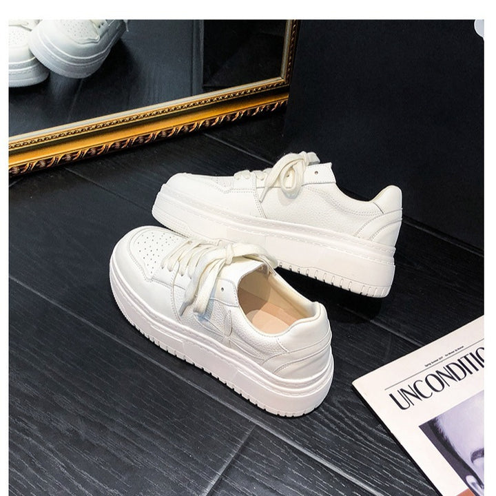 Dame mode sneakers med forhøjet såleprofil og moderne design Stilla