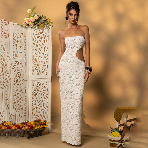 Dame Elegant blond kjole med cut-out-detaljer Skovae