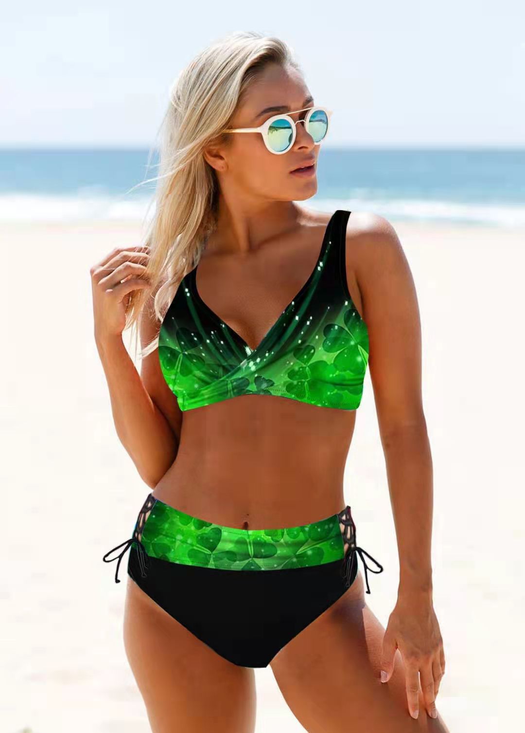 Dame Sporty bikini-sæt med justerbare stropper og moderigtigt farvedesign Skovae