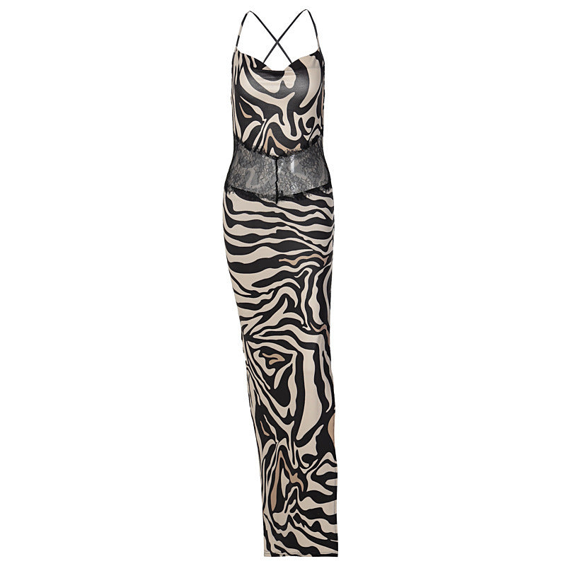 Dame lang kjole med raffineret zebra-design og elegante spids detaljer Stilla