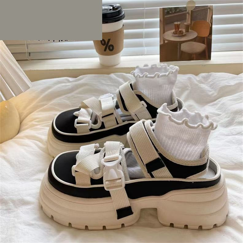 Dame Chunky Sneakers med åndbare meshinserts og justerbart remdesign Stilla