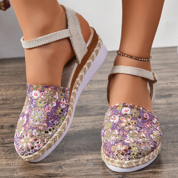 Dame Espadrilles-Sandaler med blomsterhækledesign og moderigtig rem Stilla