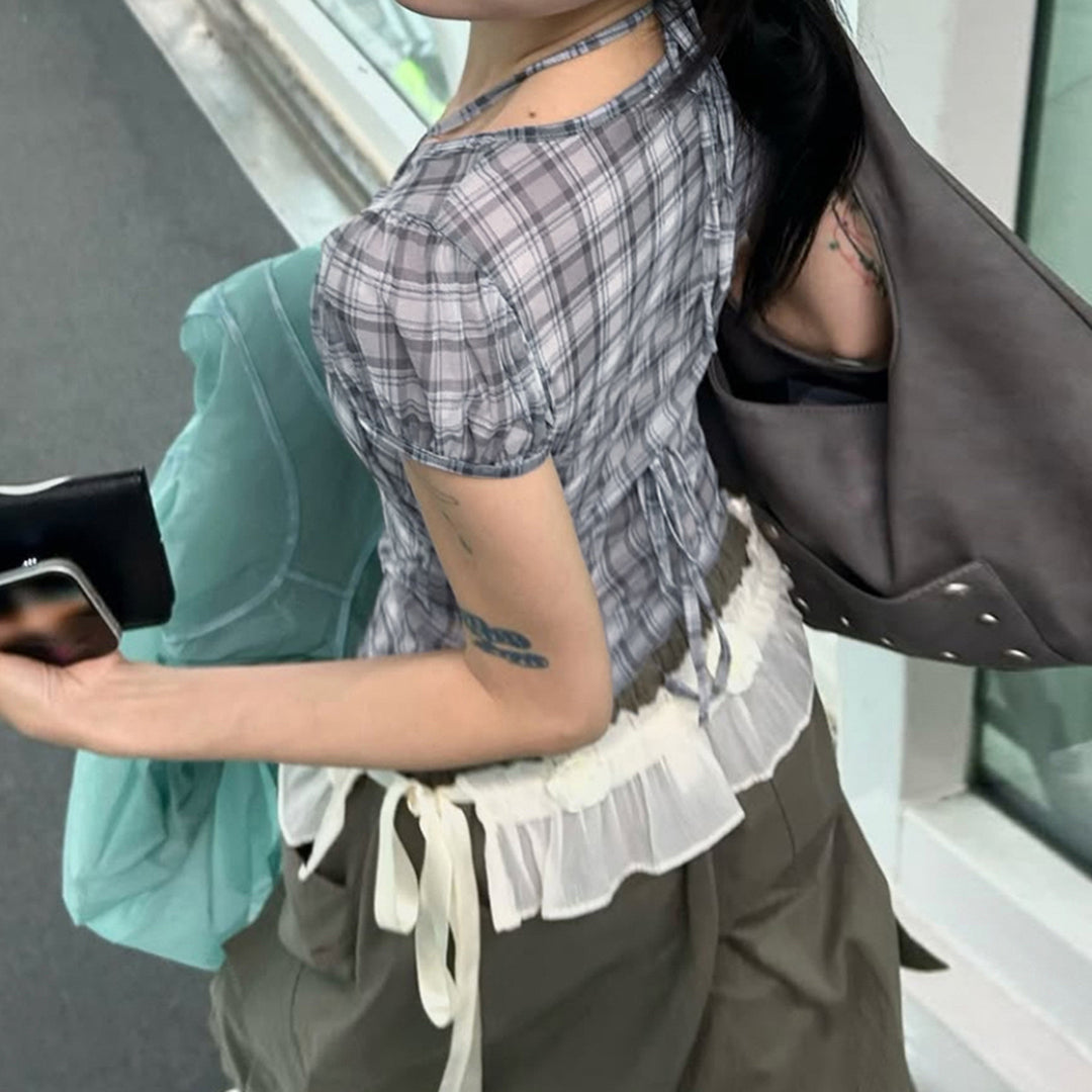 Dame mode, checked top with elegant spaghetti straps Skovae