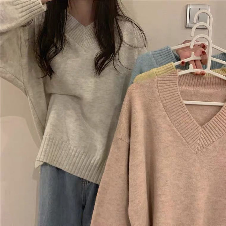 Dames blød V-hals sweater lavet af høj kvalitet uld Stilla