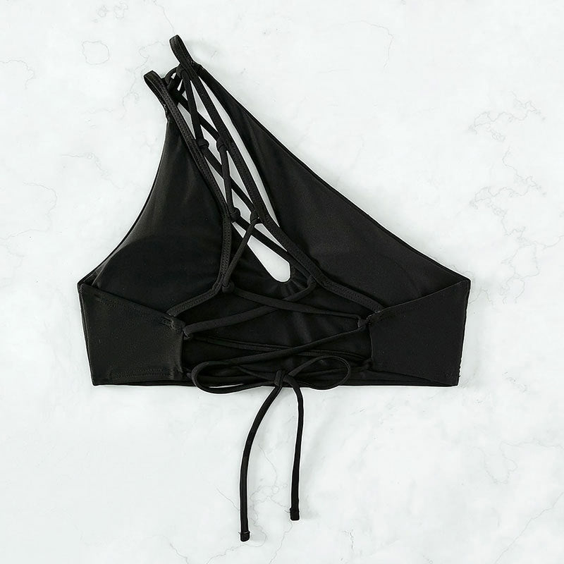 Dame Bikini-overdel med moderne asymmetrisk skæring og unikt rygdesign Stilla