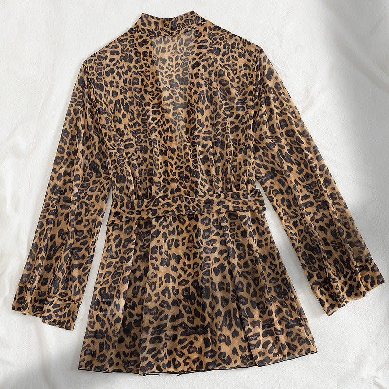 Dame luftig strandoverdel med trendy leopardprint Skovae