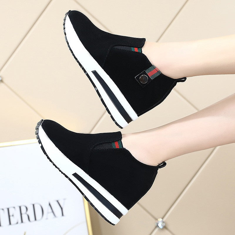 Dame nan Slip-On Kile-Støvlet med skjult plateau og skridsikker profilsål Skovae