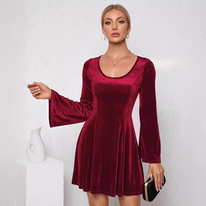 Stilla | Sofistikeret Velvet Aftenkjole
