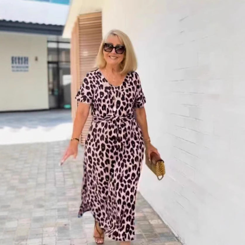 Dame Maxikjole med moderne leopardmønster fra Stilla