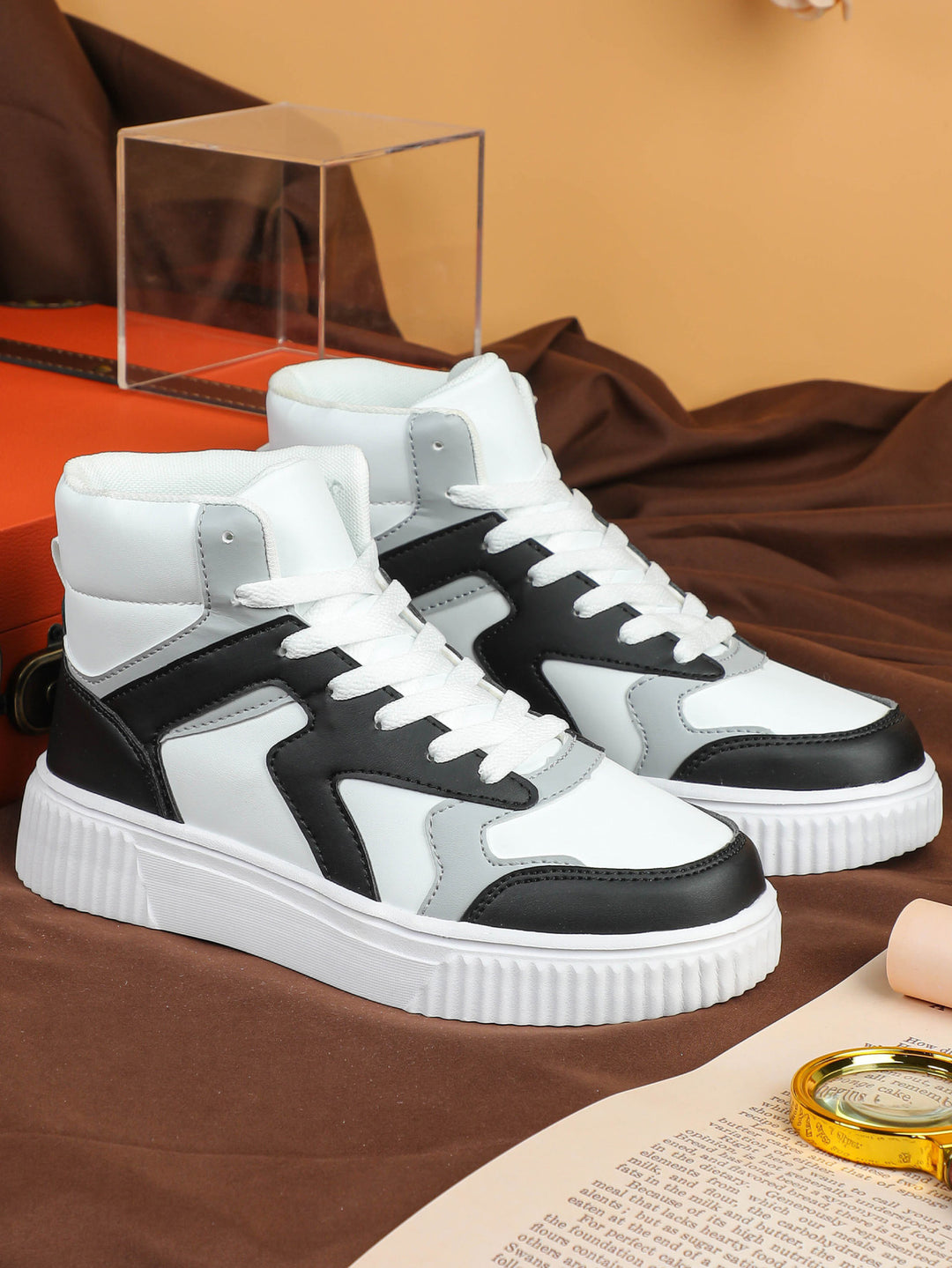 Dame Høje Sneakers med sporty Design Stilla