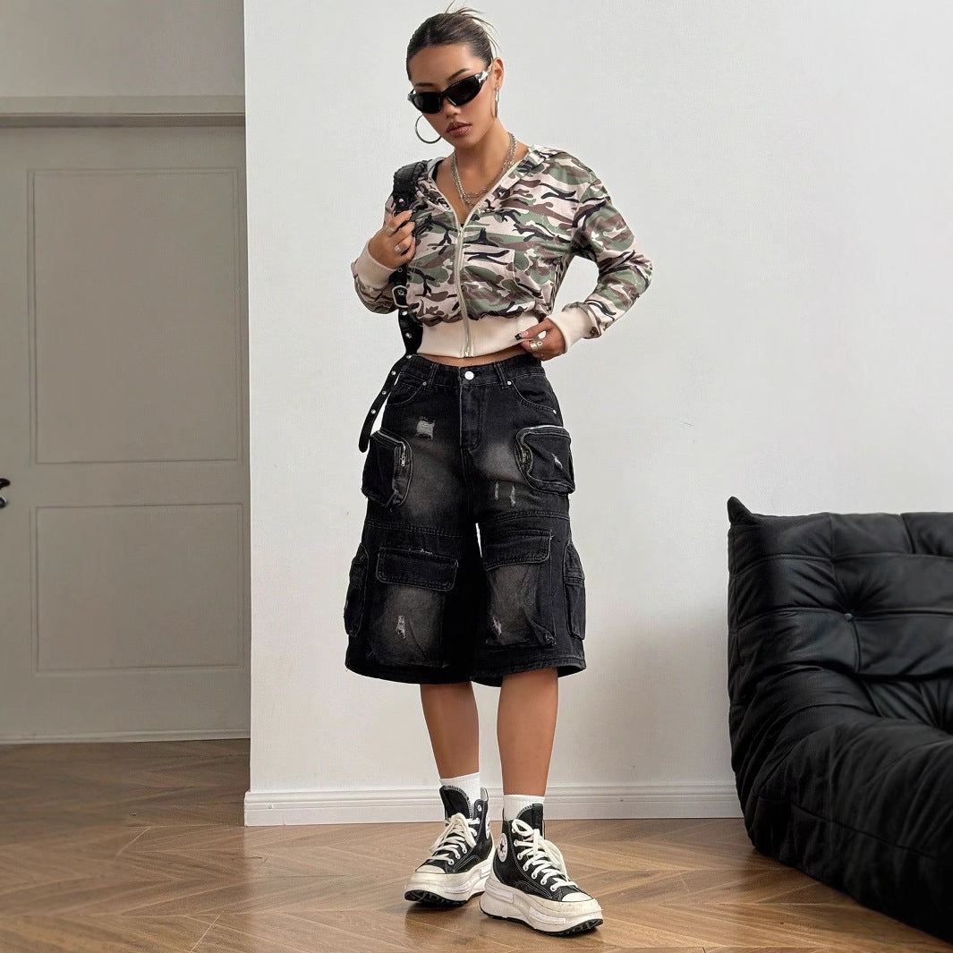 Kvindernes cropped hoodie jakke i moderne camouflage stil Stilla