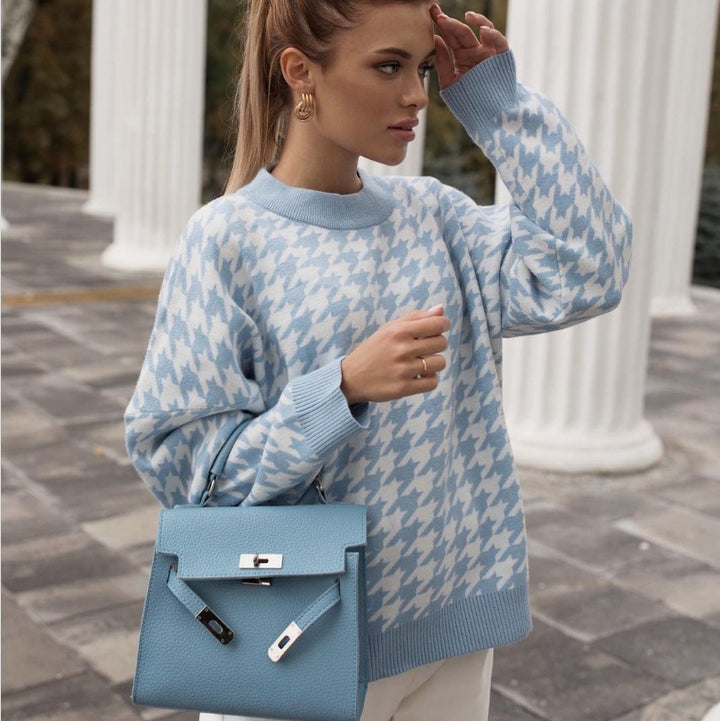 Kvinders oversized strikket sweater med moderne hundetandmønster og afslappet pasform Stilla
