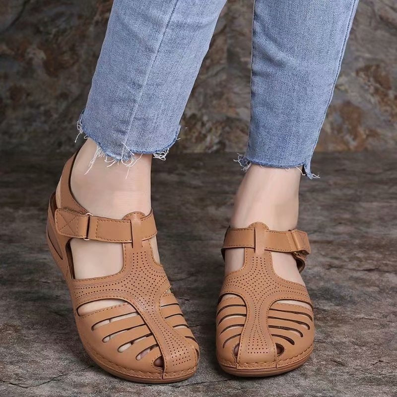 Dame komfort-sandaler med moderne remdesign og åndbart overmateriale Stilla