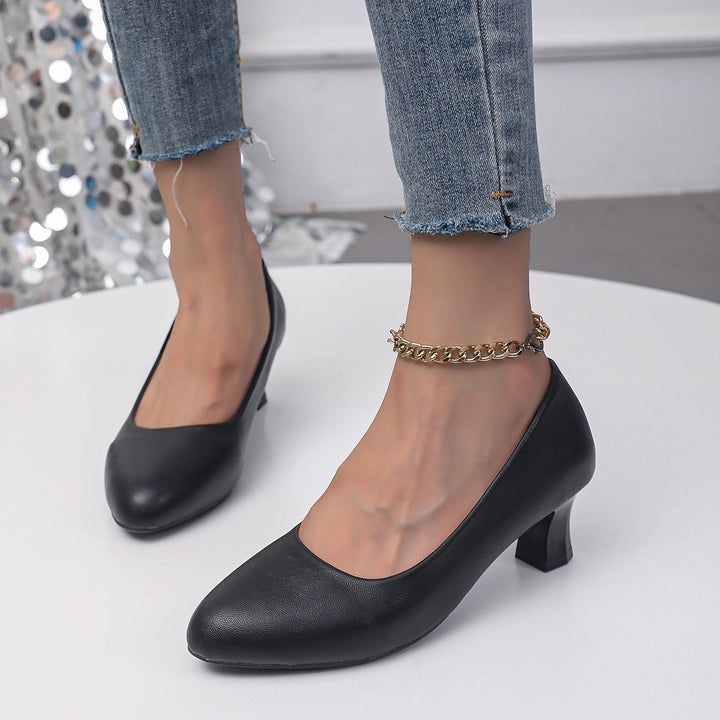 Dame elegante og komfortable pumps med mellem lille hæl Stilla