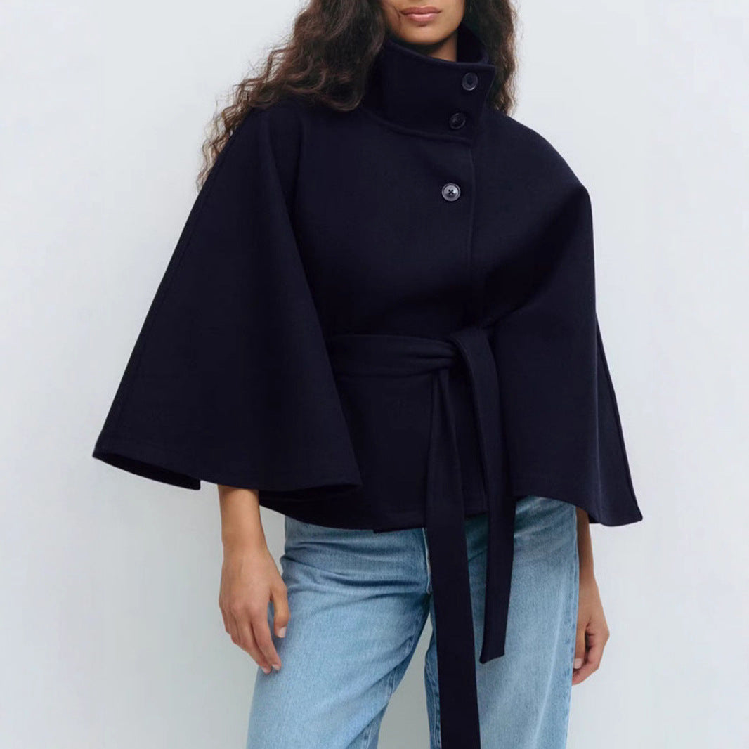 Damernes trendy oversized indpakningsjakke med høj krave og bælte Stilla