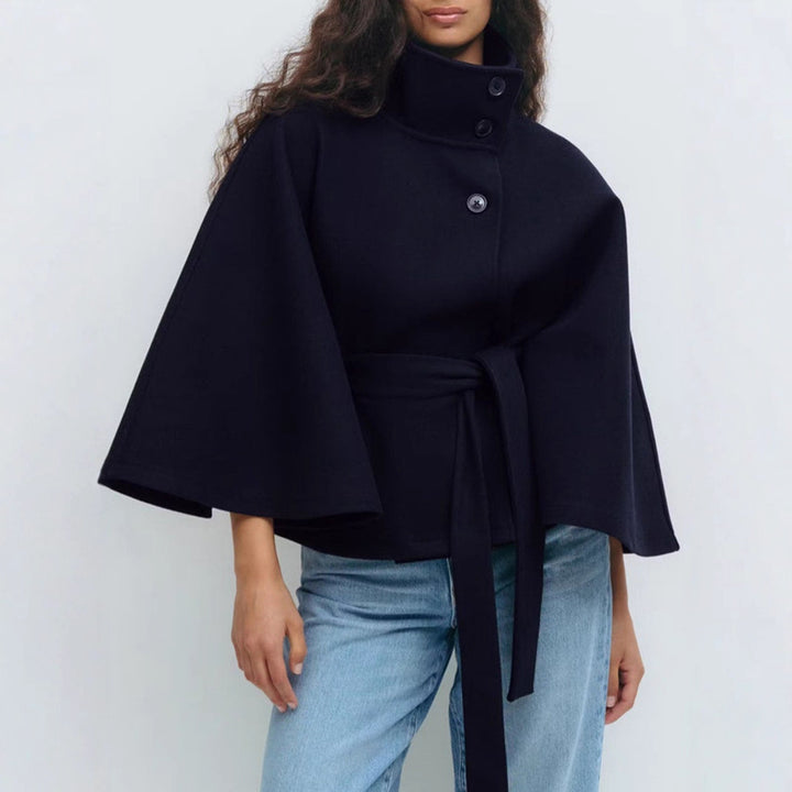 Damernes trendy oversized indpakningsjakke med høj krave og bælte Stilla