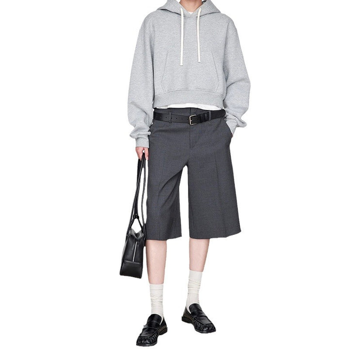 Dame sportlig blousonjakke med moderne snit og dertil passende kort shorts i elegant look Stilla