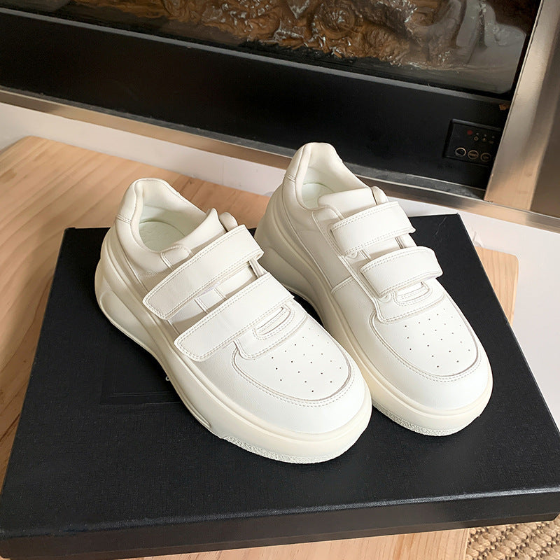 Dame Sneakers med brede velcro-lukninger og komfortabel plateau-sål Stilla