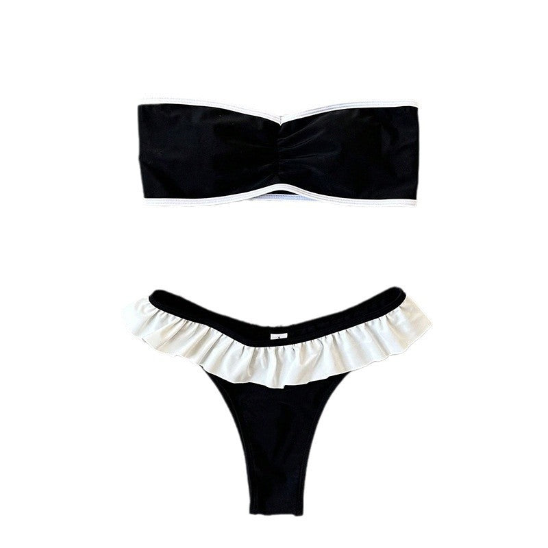 Dame Bandeau-bikini med flæsedetaljer og kontrasterende accenter Skovae