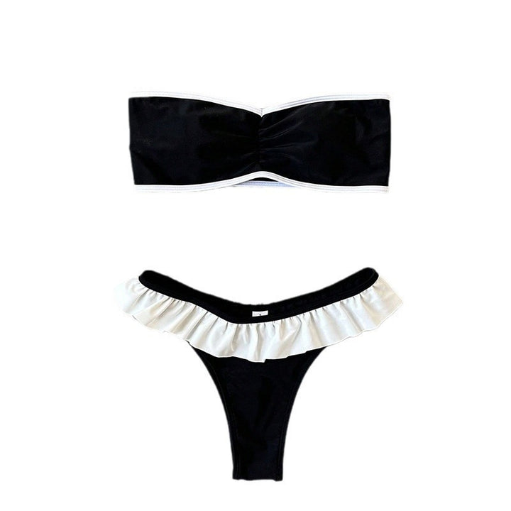 Dame Bandeau-bikini med flæsedetaljer og kontrasterende accenter Skovae