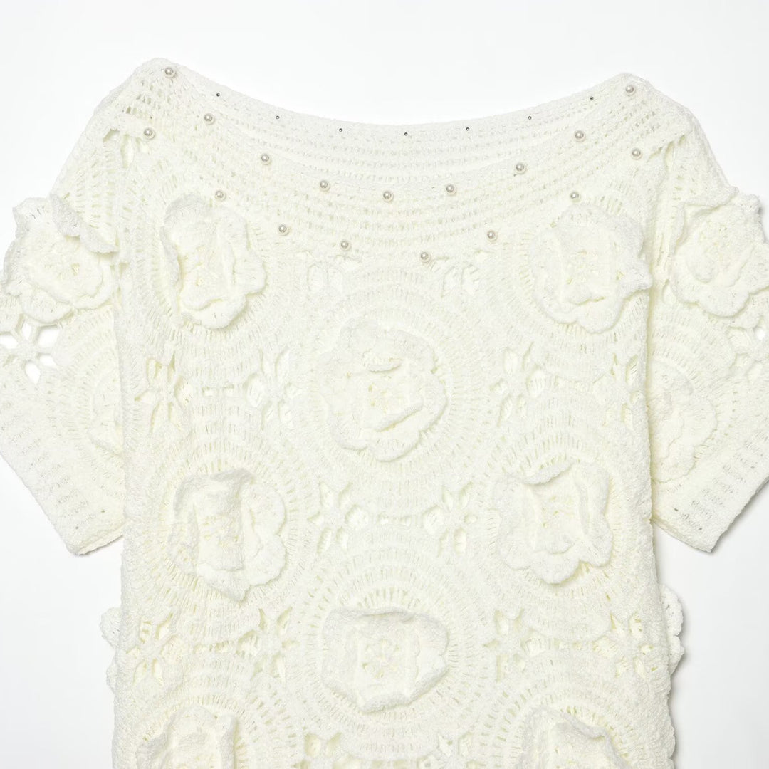 Dame spids T-shirt med luksuriøs blomsterbroderi og dekorative perler Skovae