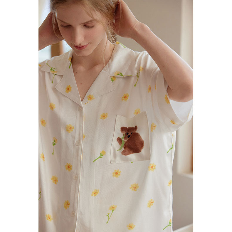 Dame kortærmet pyjamas med farverigt dyremotiv og elastisk talje Stilla