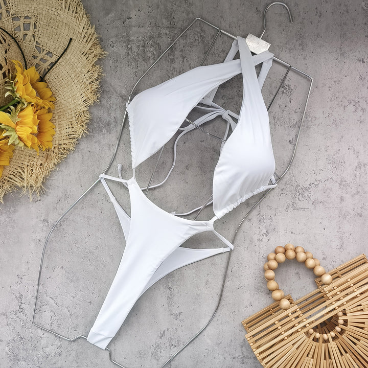 Dame bikini-sæt med innovativt bindesystem og spændende cut-out-design Stilla
