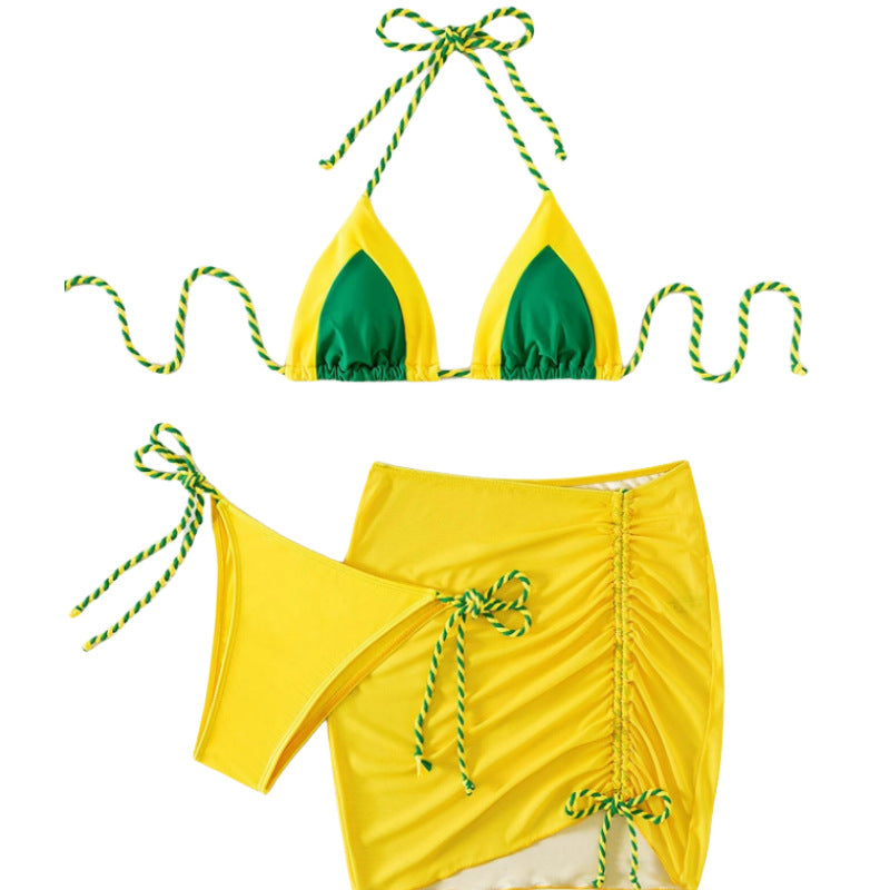 Dame bikini sæt med raffineret indpakningsskørt og farverigt knude-design Stilla