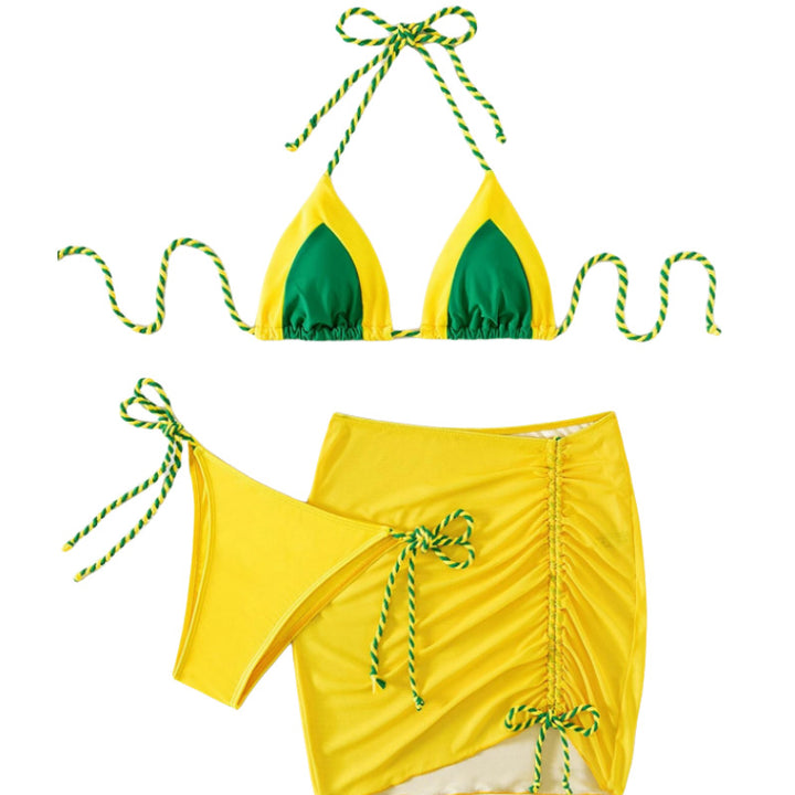 Dame bikini sæt med raffineret indpakningsskørt og farverigt knude-design Stilla