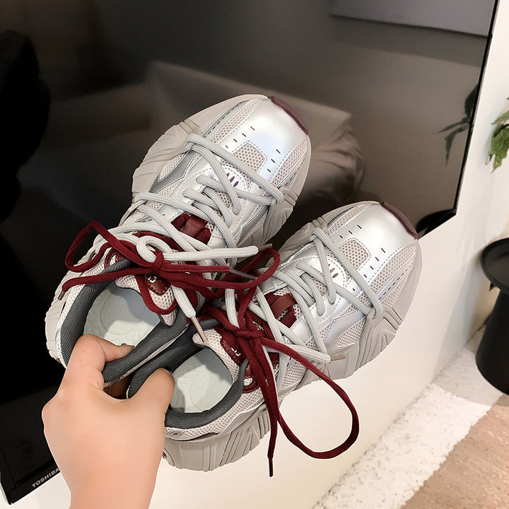 Dame moderne sneakers med åndbart mesh-overmateriale og robust design Stilla