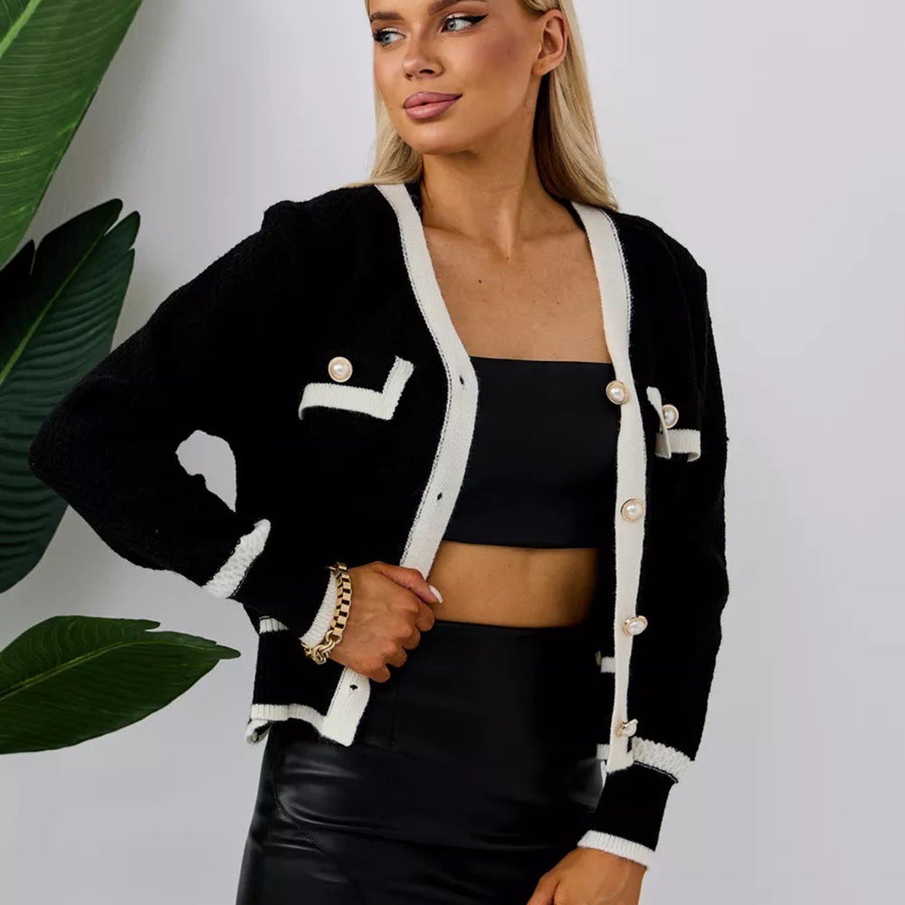 Kvindernes fashionable cardigan med elegante perleknapper og lommer Stilla