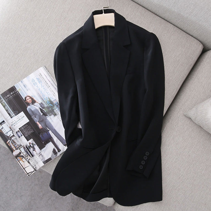 Dame elegant blazer med moderne skæring og fine detaljer Stilla