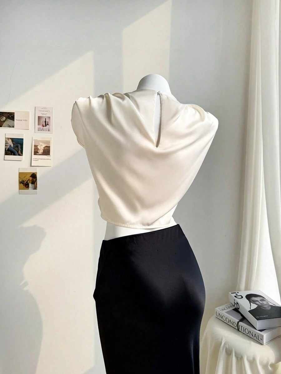 Damer Elegant Crop-Top med voluminøse ærmer og fint rygudskæring Skovae