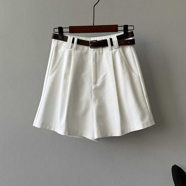 Dame korte Chino-shorts med dekorativt bælte og sidelommer Stilla
