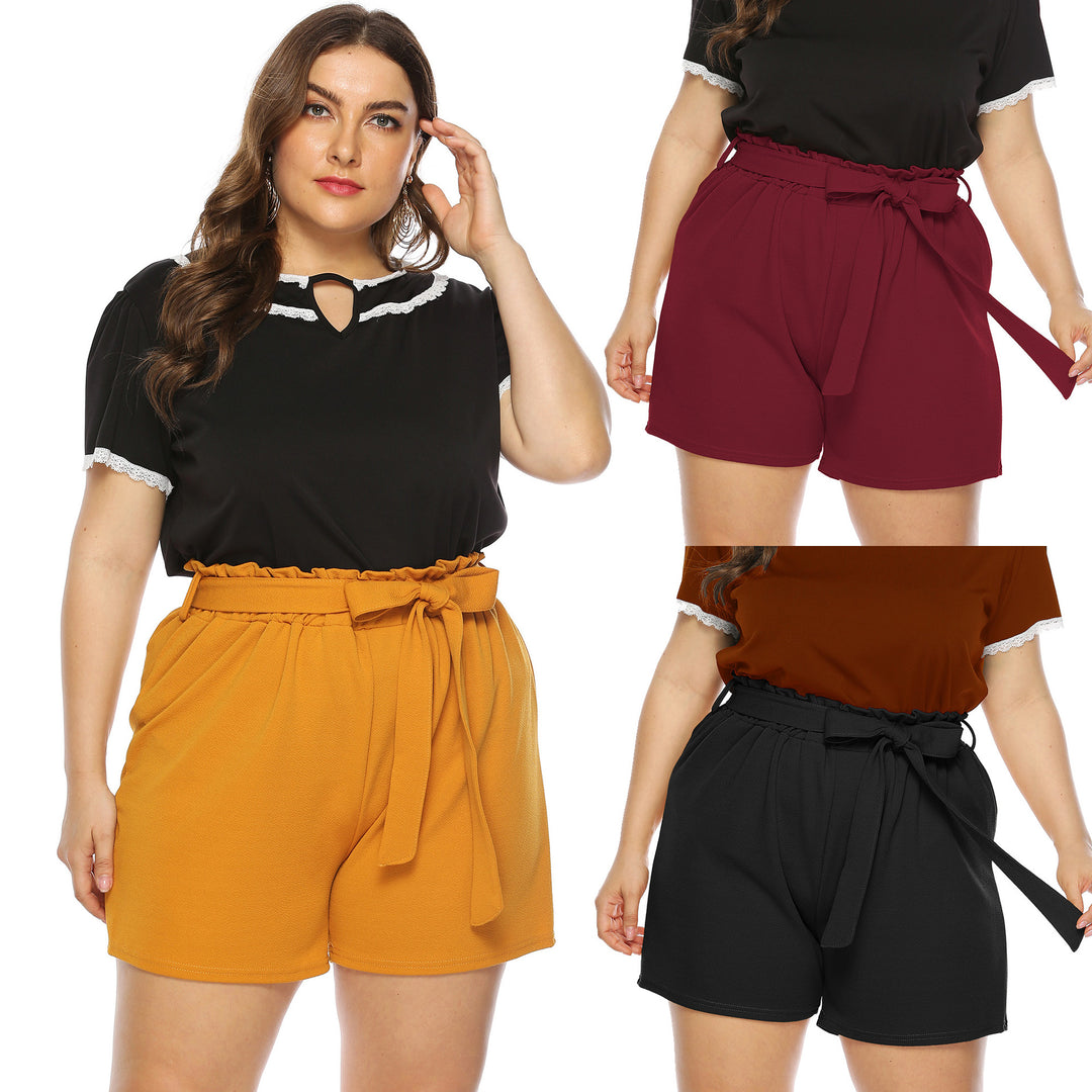 Dame moderigtigt top med flæseærmer og elegante shorts Skovae