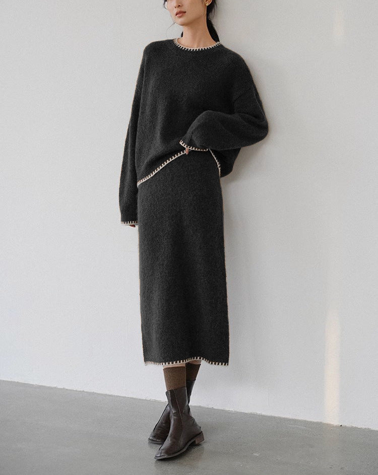 Kvinders hyggelige strik ensemble med elegante detaljer Stilla