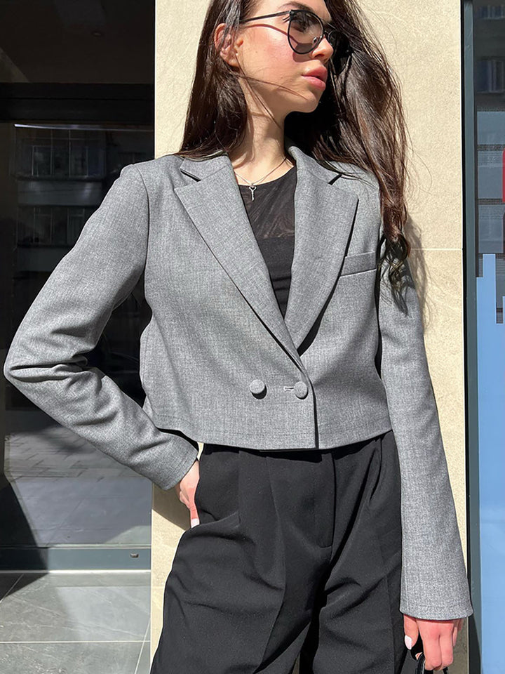 Dame kort blazer med moderne snit og elegant design Stilla