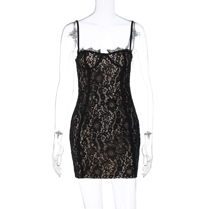 Dame Spids Mini Kjole med elegant Bustier Design og raffinerede Stropper Stilla