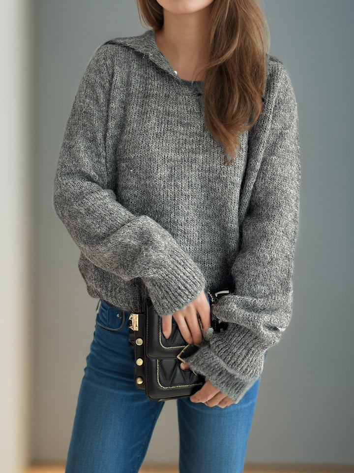 Kvinders afslappede strikket sweater med V-hals og voluminøse ærmer Stilla