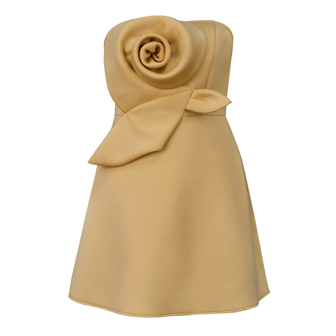 Dame elegant brudepige-kjole med voluminøst rose-detalje Skovae